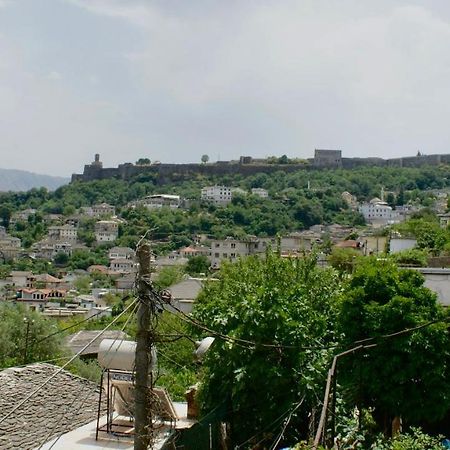 Guesthouse Bazzar Gjirokastër Exteriör bild